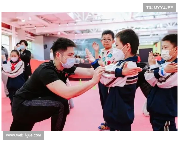 UFC与运动品牌赞助续约,选手装备标准化推进 UFC与运动品牌赞助续约,选手装备标准化推进